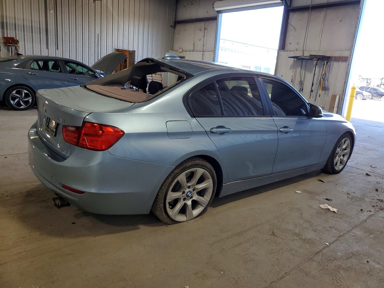 2013 BMW 335 I — снимка 3