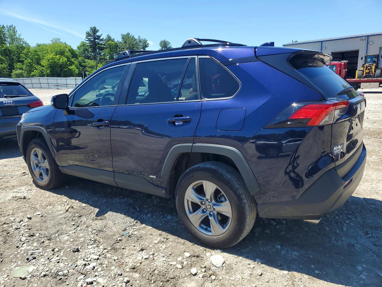 2024 TOYOTA RAV4 HYBRID XLE — снимка 2
