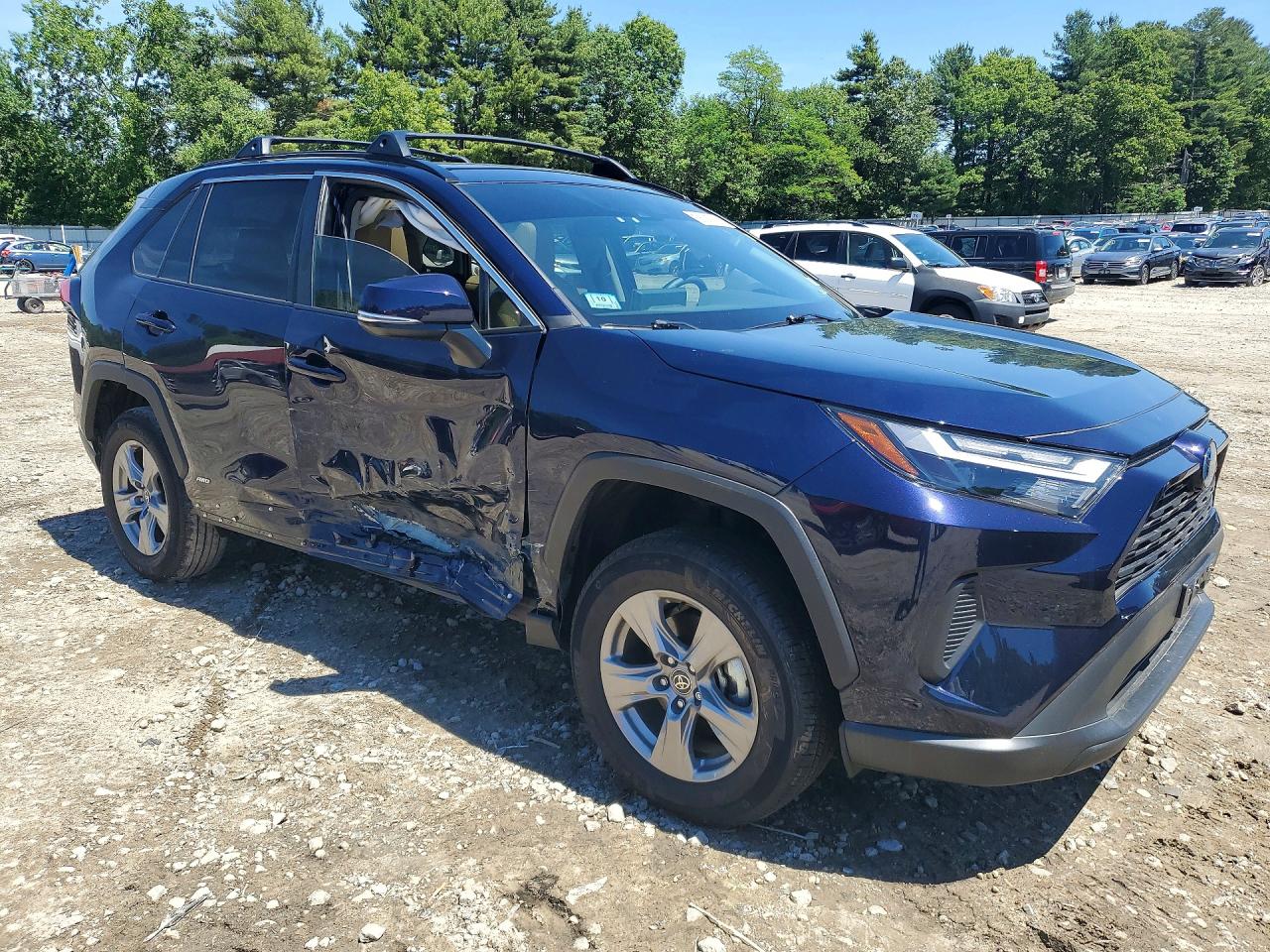2024 TOYOTA RAV4 HYBRID XLE — снимка 4