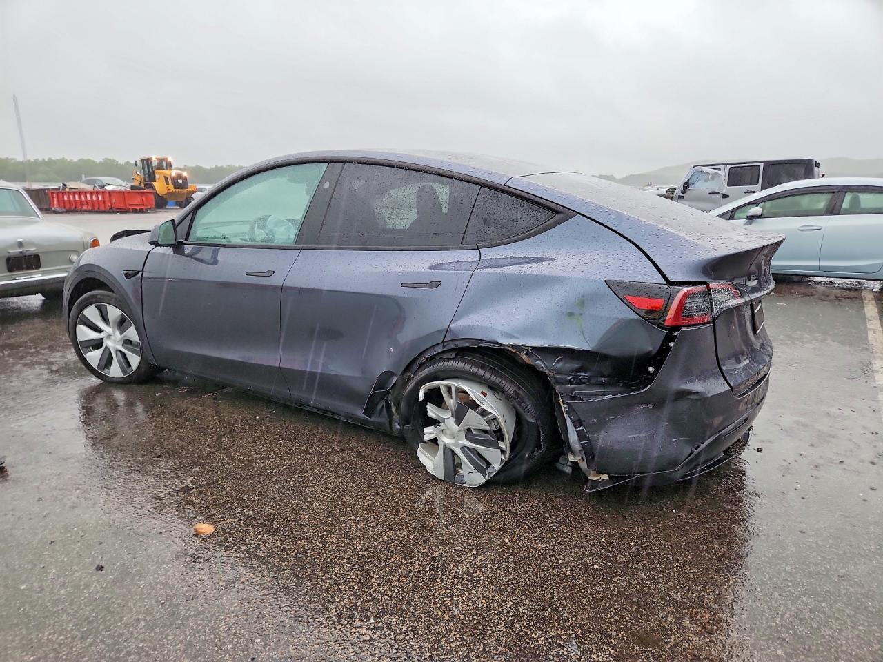 2023 TESLA MODEL Y — снимка 2
