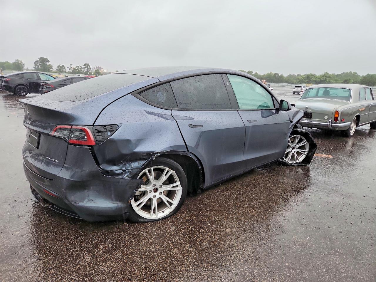 2023 TESLA MODEL Y — снимка 3