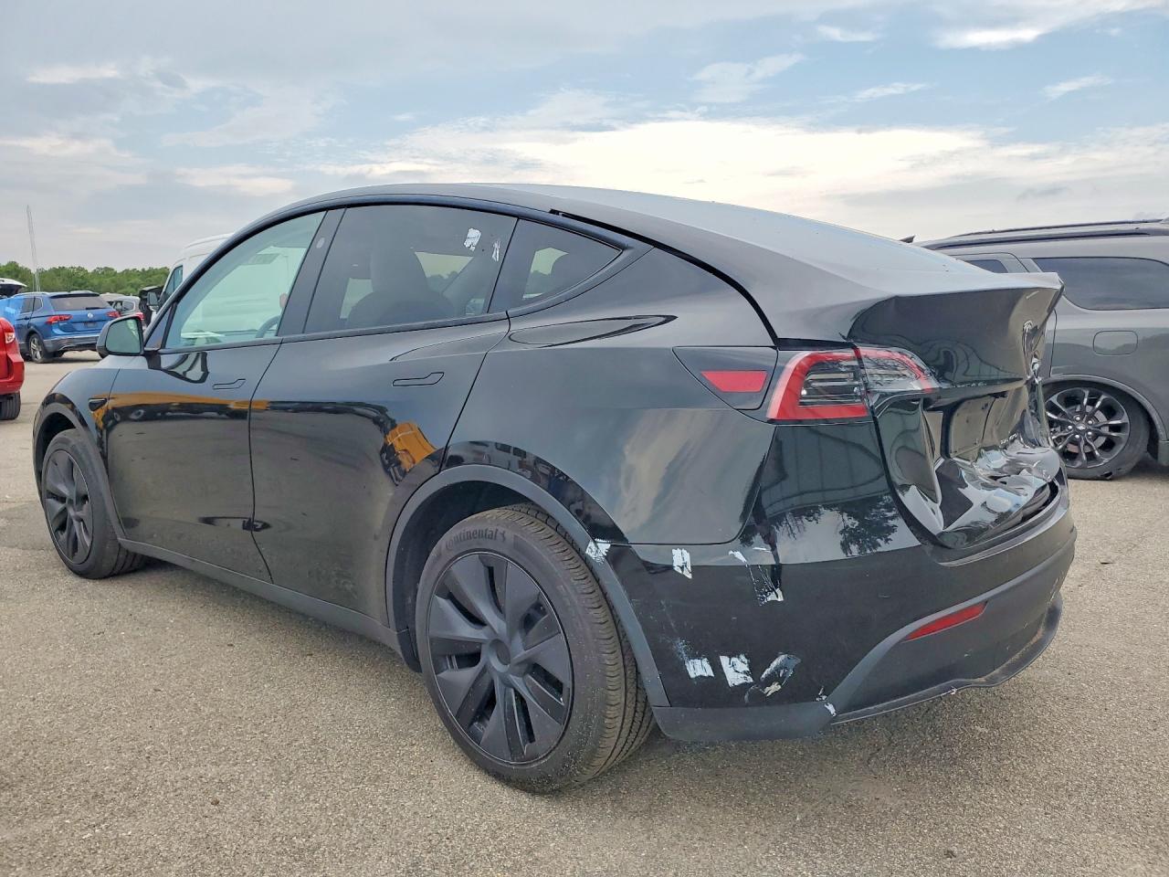 2025 TESLA MODEL Y — снимка 2