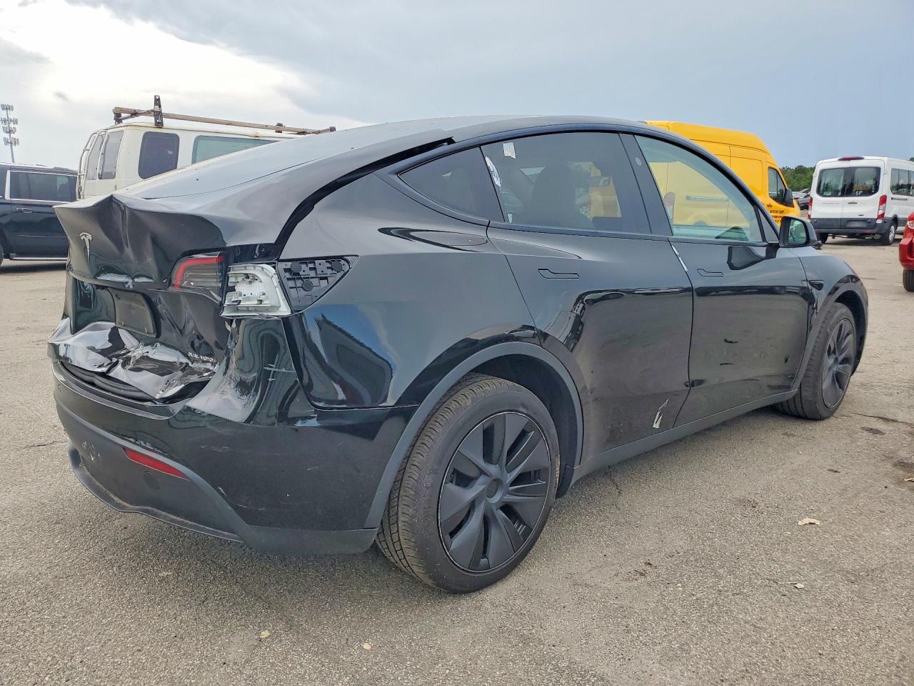 2025 TESLA MODEL Y — снимка 3