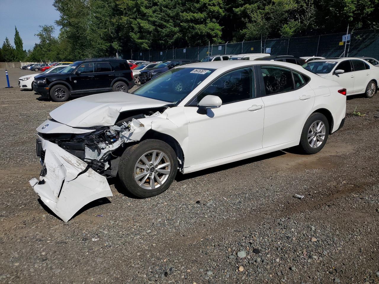 2025 TOYOTA CAMRY LE
