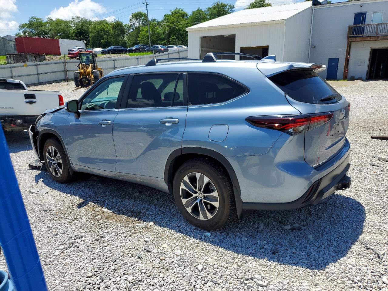 2024 TOYOTA HIGHLANDER XLE — снимка 2