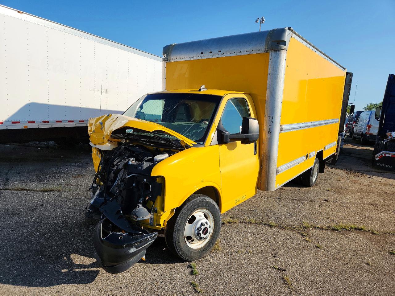 2017 GMC SAVANA CUTAWAY G3500