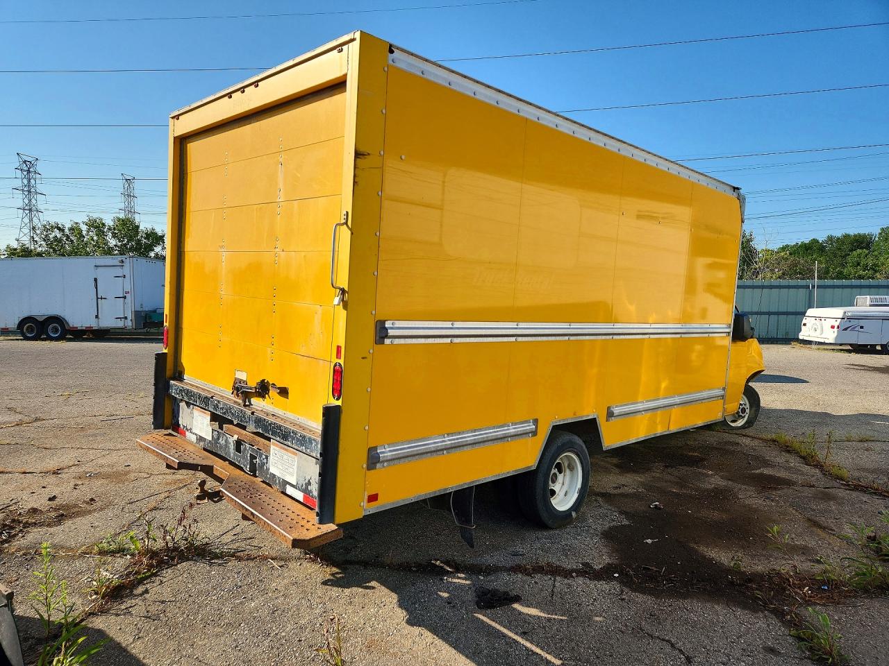 2017 GMC SAVANA CUTAWAY G3500 — снимка 3