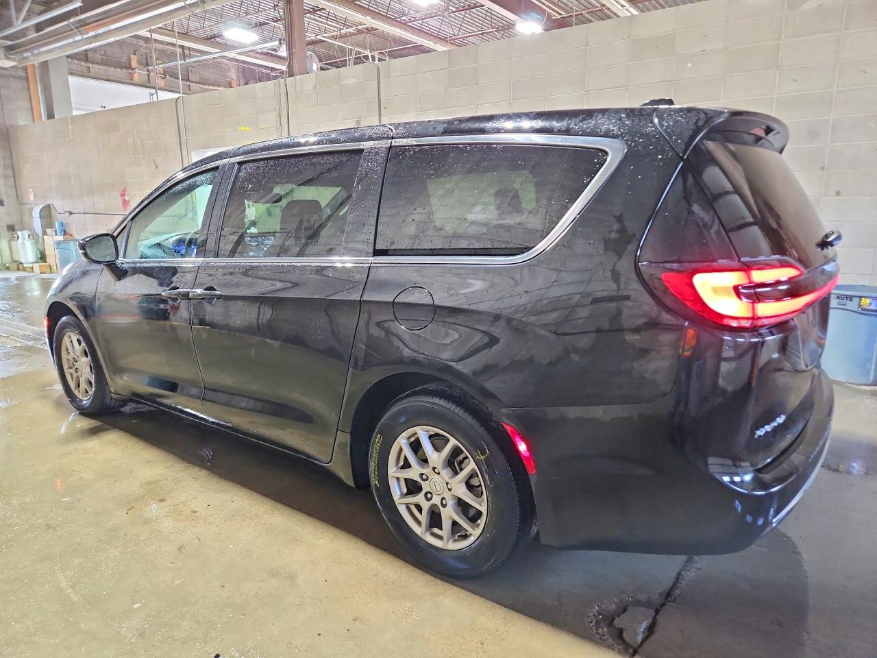 2026 CHRYSLER PACIFICA SELECT — снимка 2