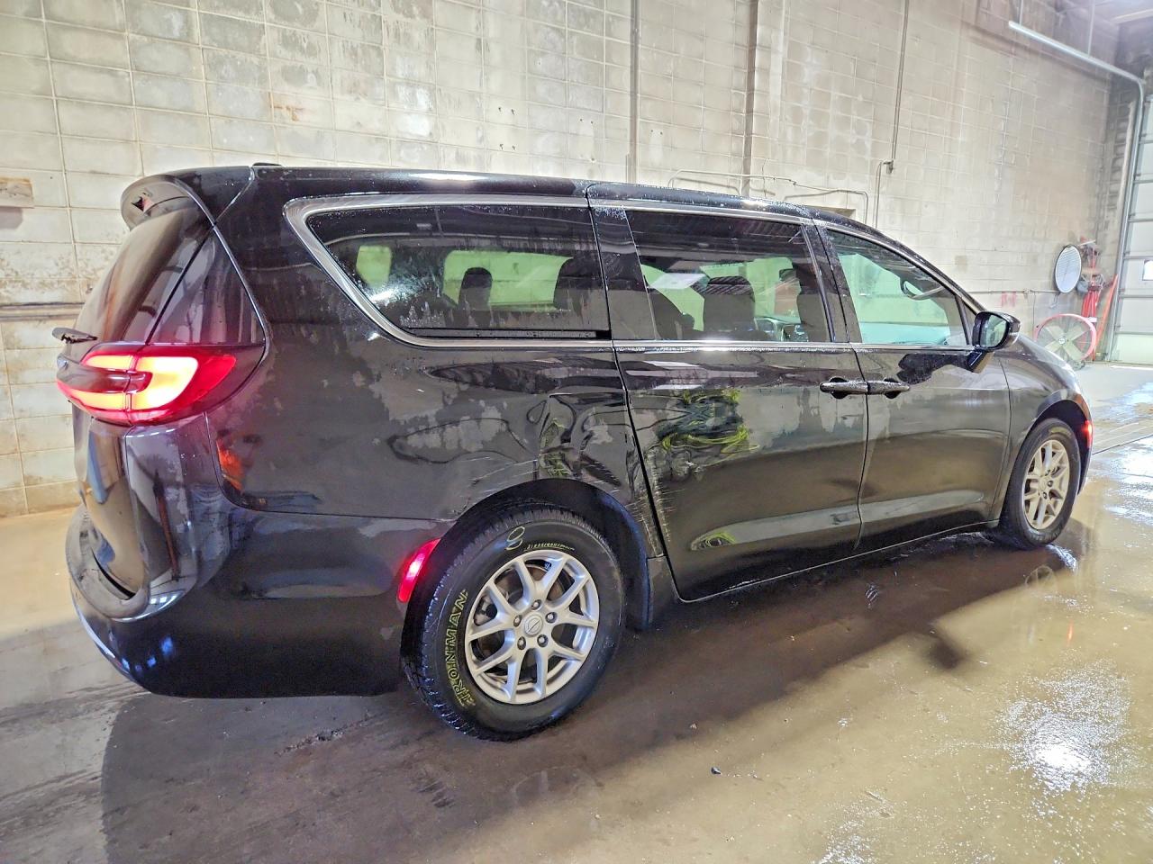 2026 CHRYSLER PACIFICA SELECT — снимка 3