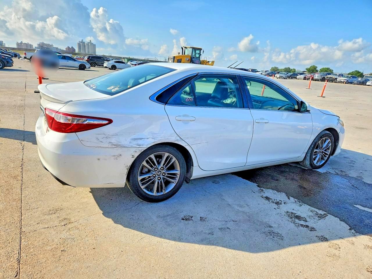 2016 TOYOTA CAMRY SE — снимка 3