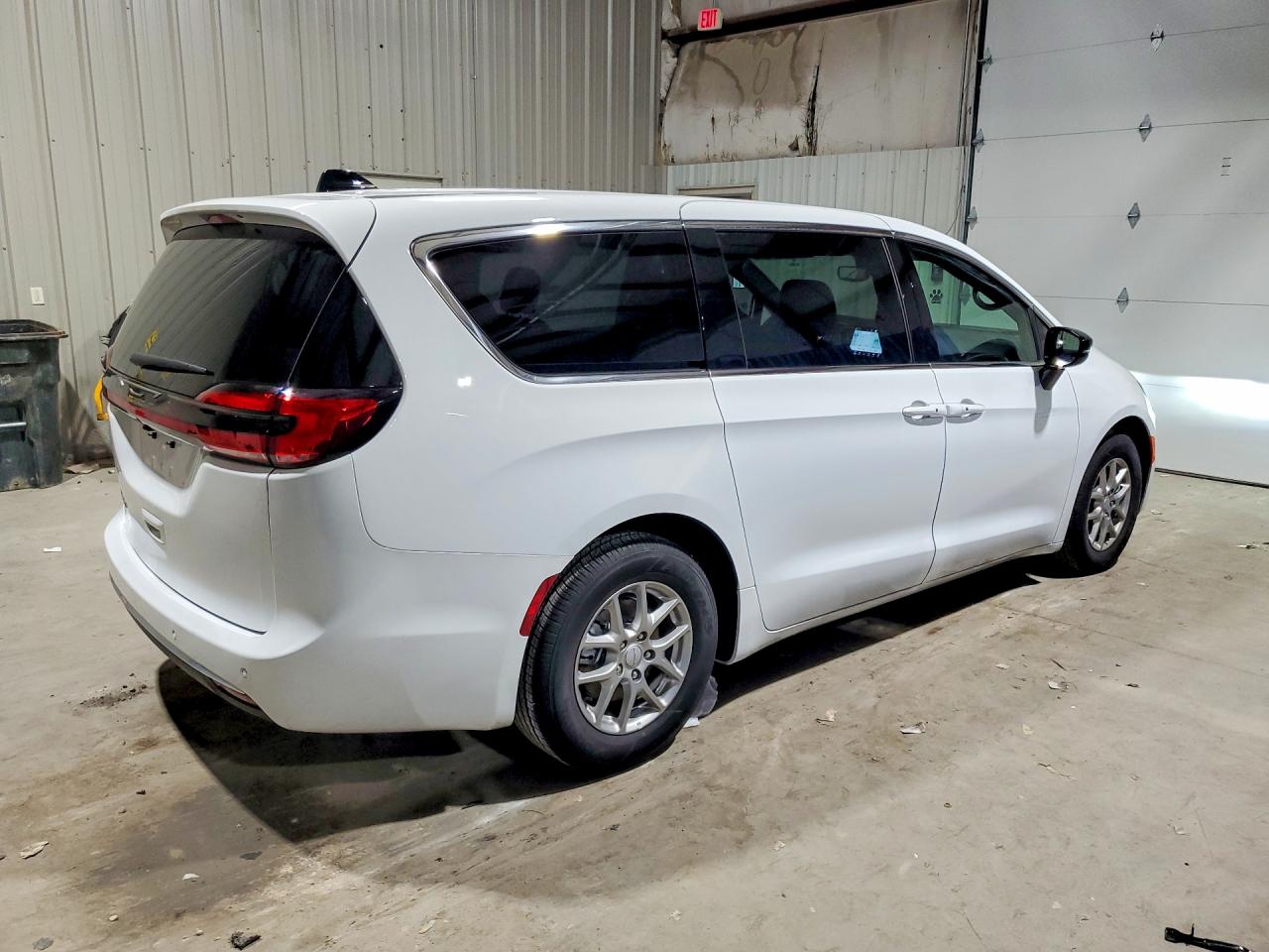 2027 CHRYSLER PACIFICA SELECT — снимка 3