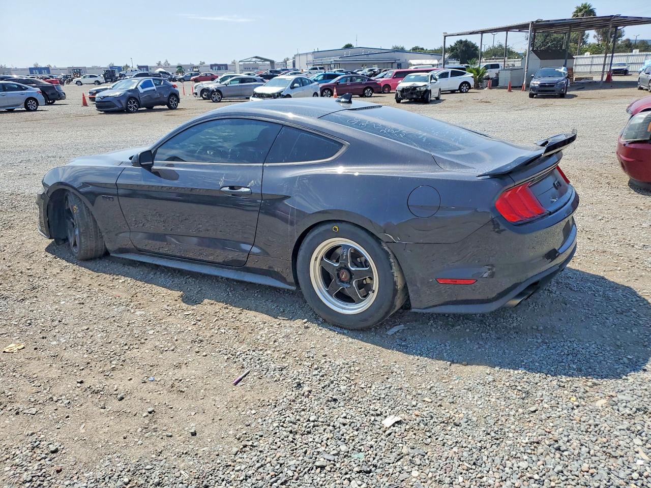 2022 FORD MUSTANG GT — снимка 2
