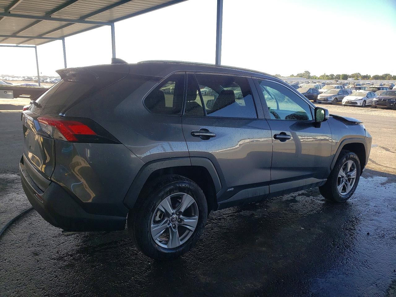 2025 TOYOTA RAV4 HYBRID XLE — снимка 3