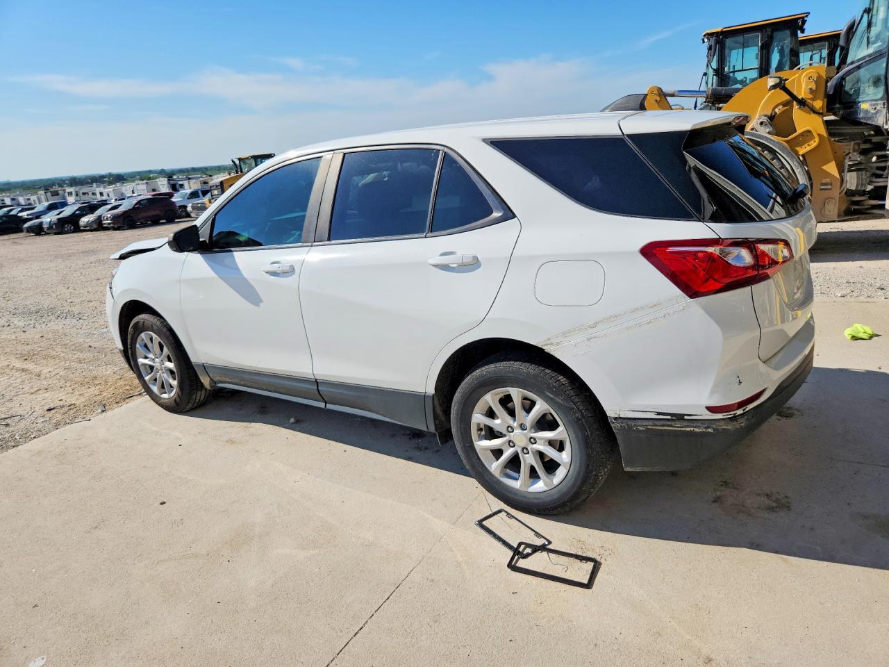 2021 CHEVROLET EQUINOX LS — снимка 2