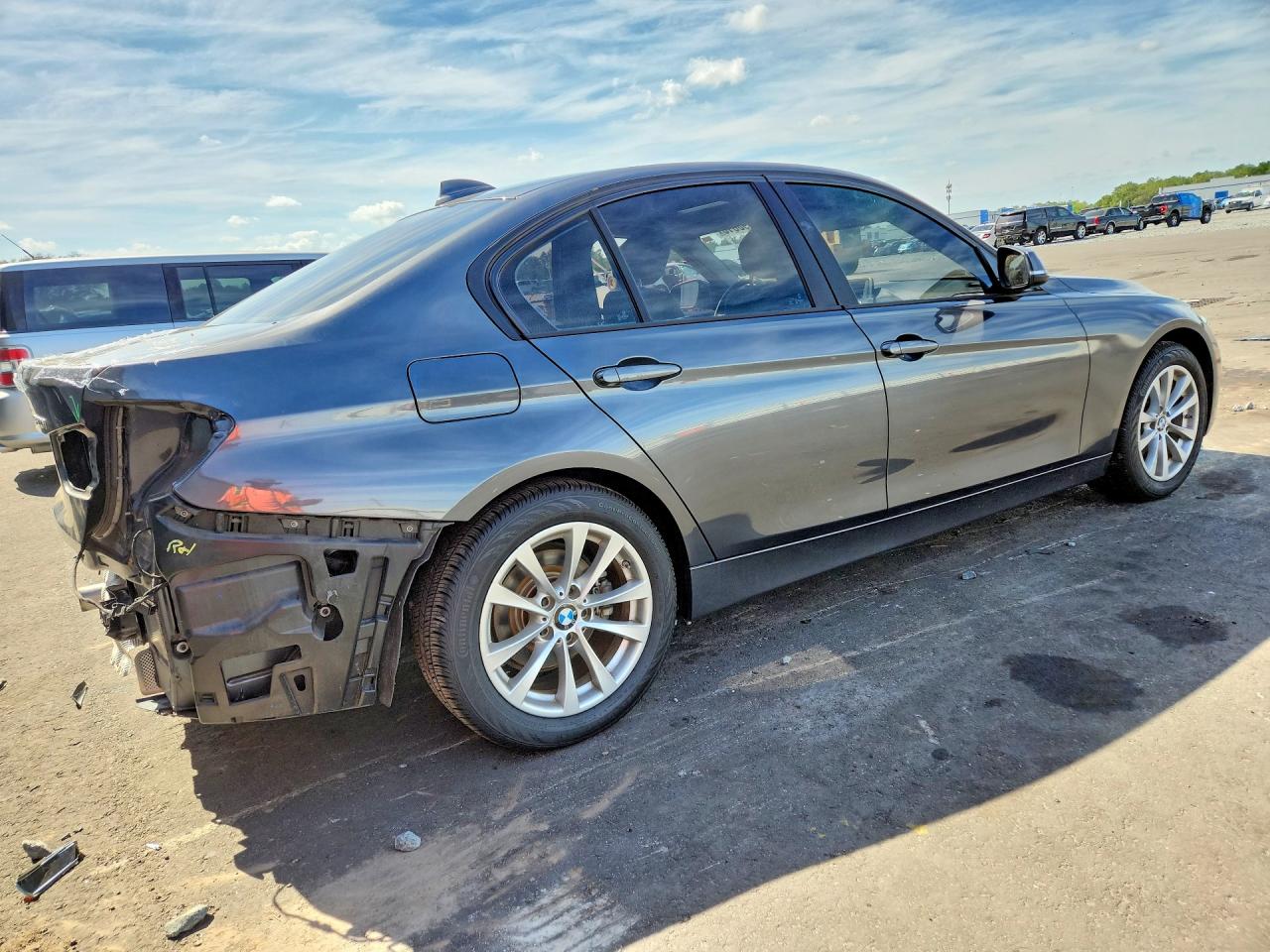 2018 BMW 320 I — снимка 3