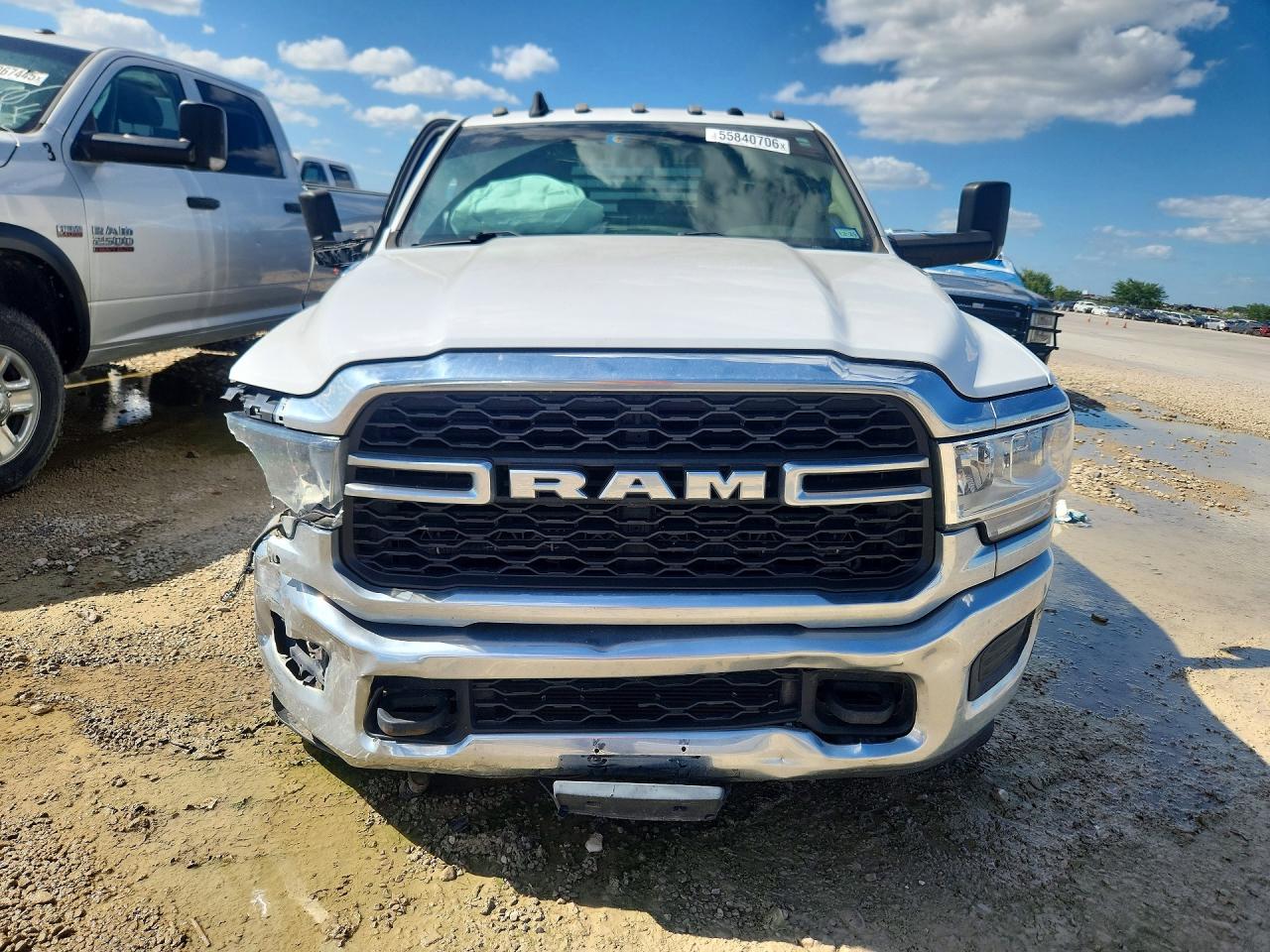 2019 RAM 3500 — снимка 5