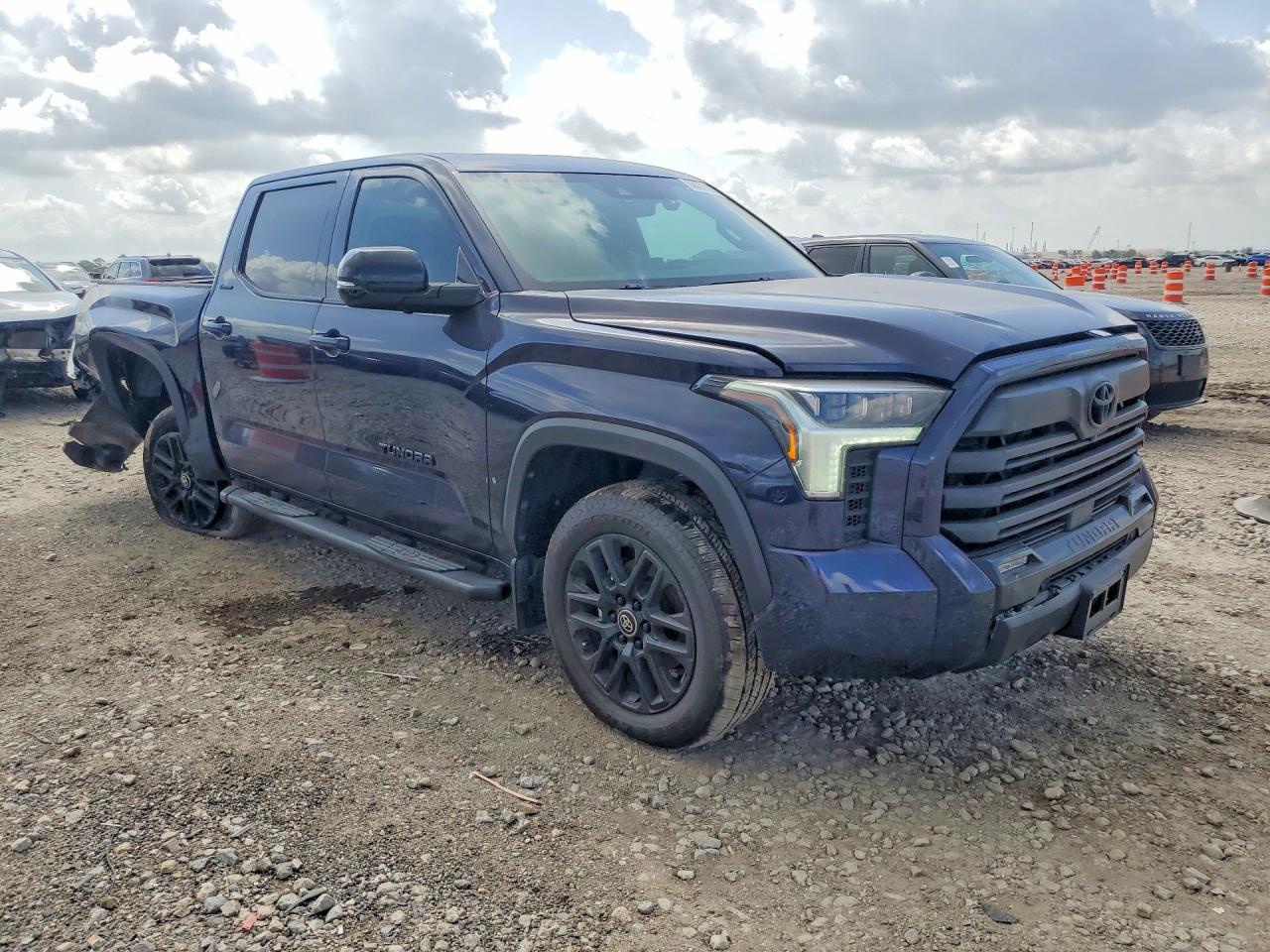 2026 TOYOTA TUNDRA LIMITED — снимка 4