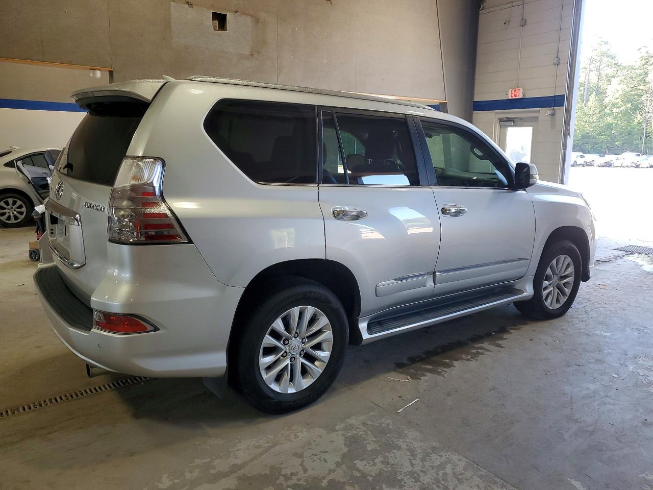 2016 LEXUS GX 460 — снимка 3