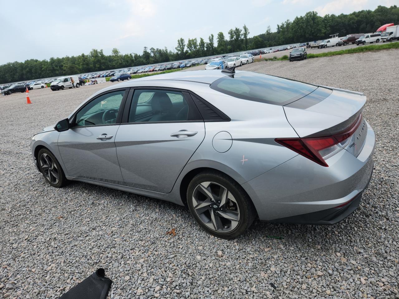 2023 HYUNDAI ELANTRA SEL — снимка 2