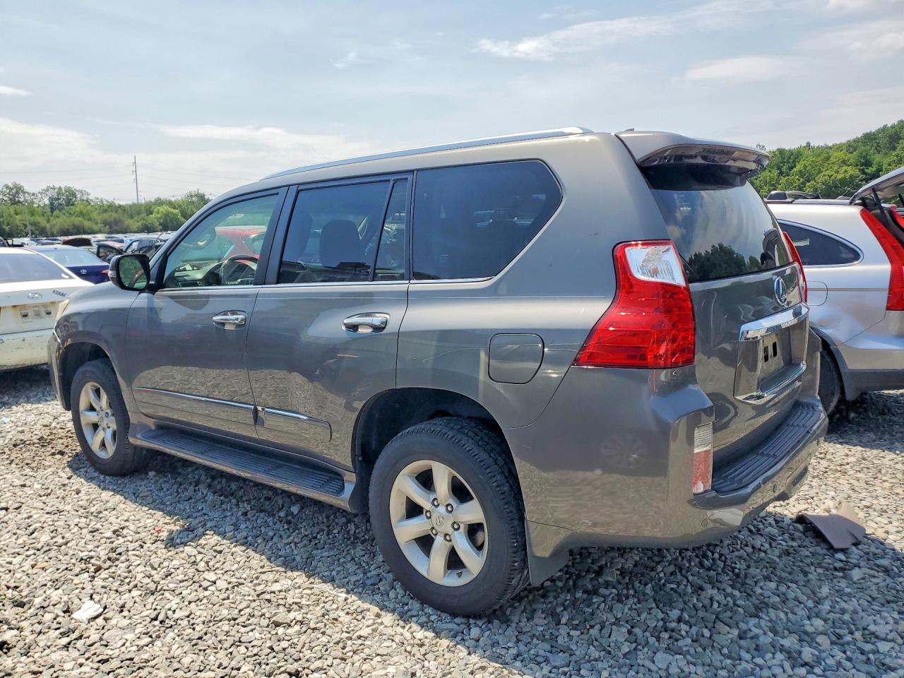 2013 LEXUS GX 460 — снимка 2