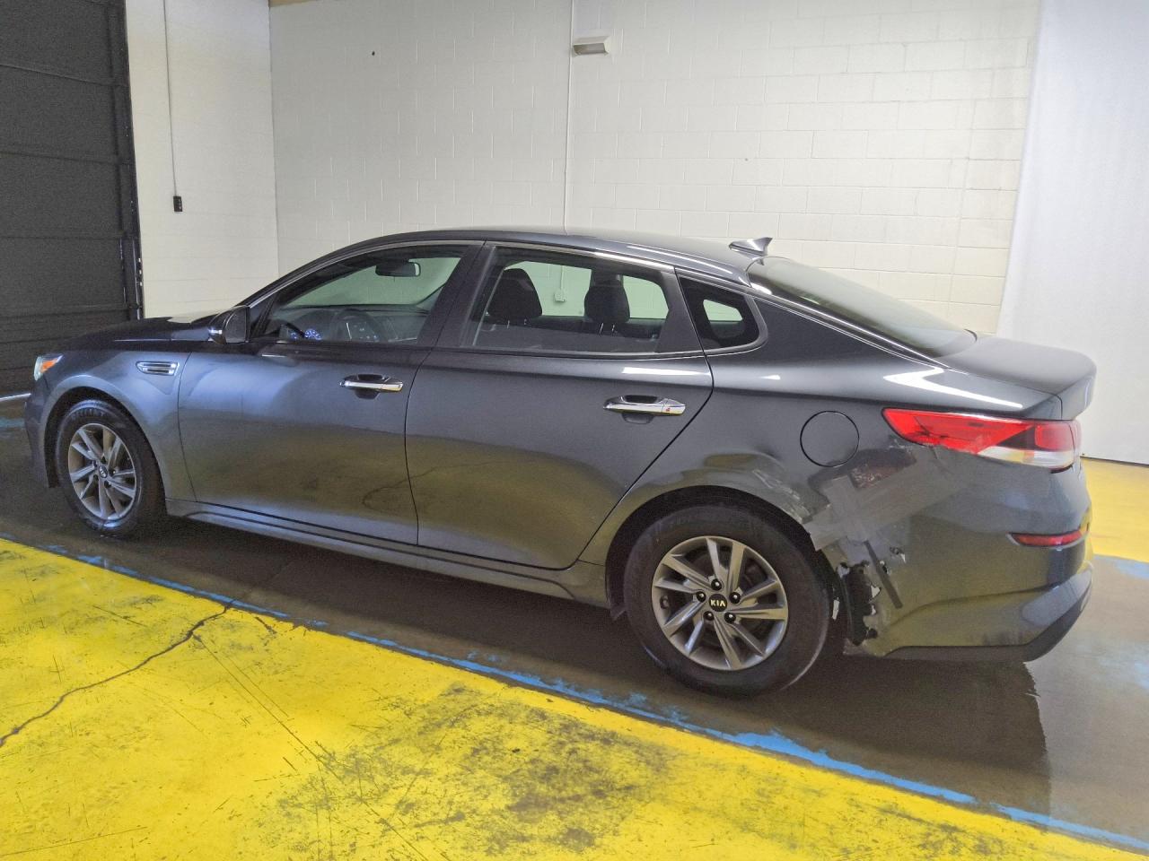 2020 KIA OPTIMA LX — снимка 2