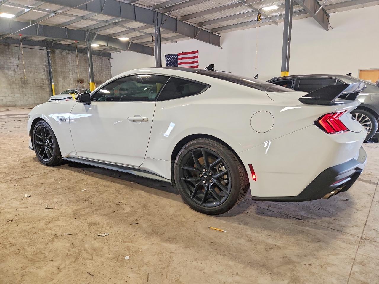 2025 FORD MUSTANG GT — снимка 2