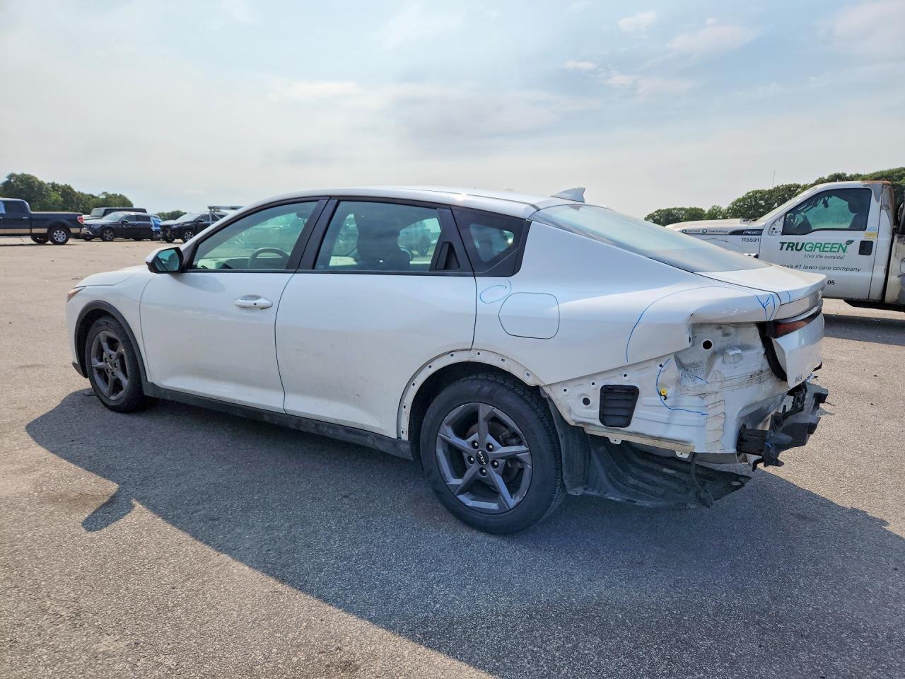 2025 KIA K4 LXS — снимка 2