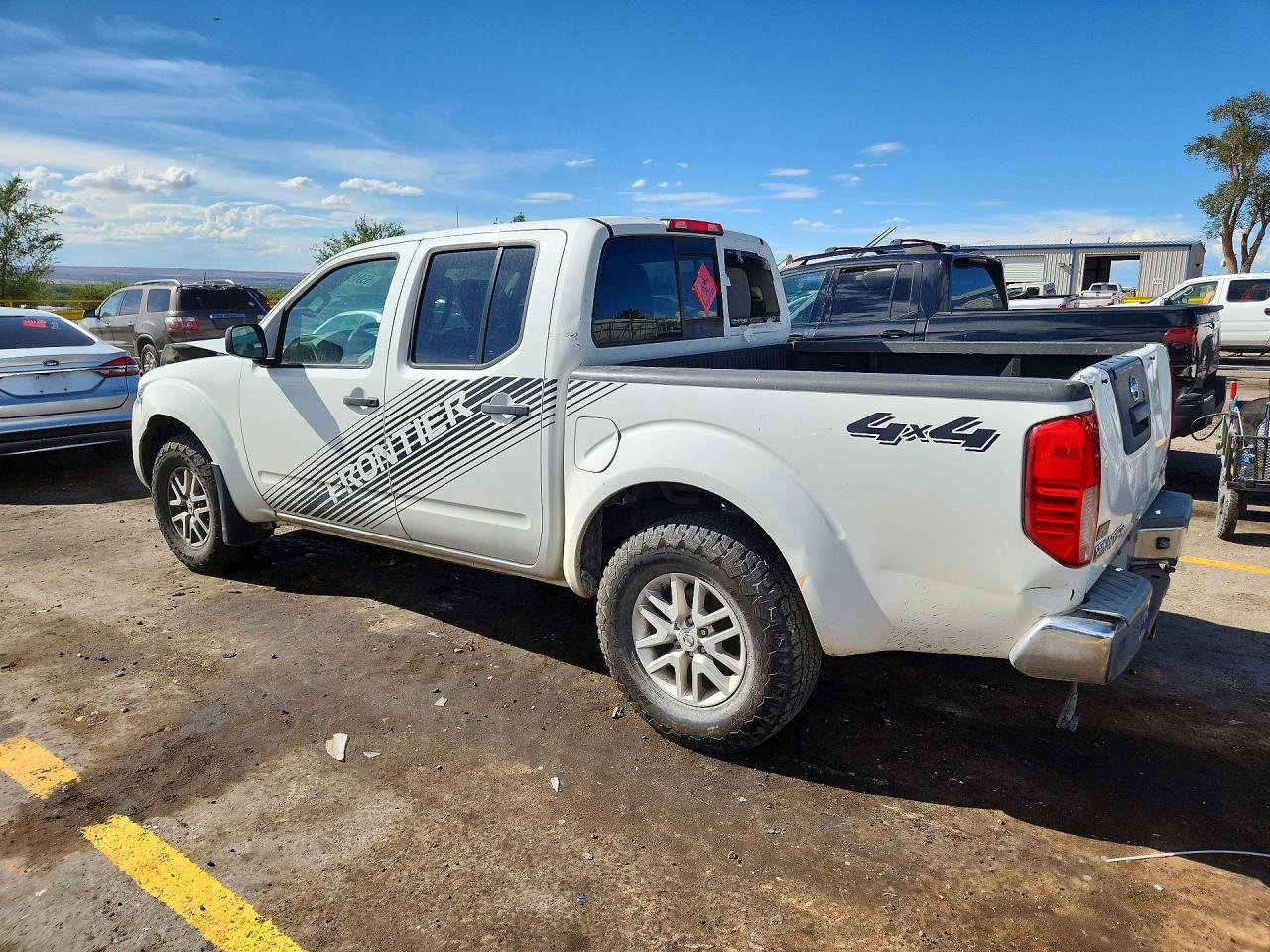 2016 NISSAN FRONTIER SV — снимка 2