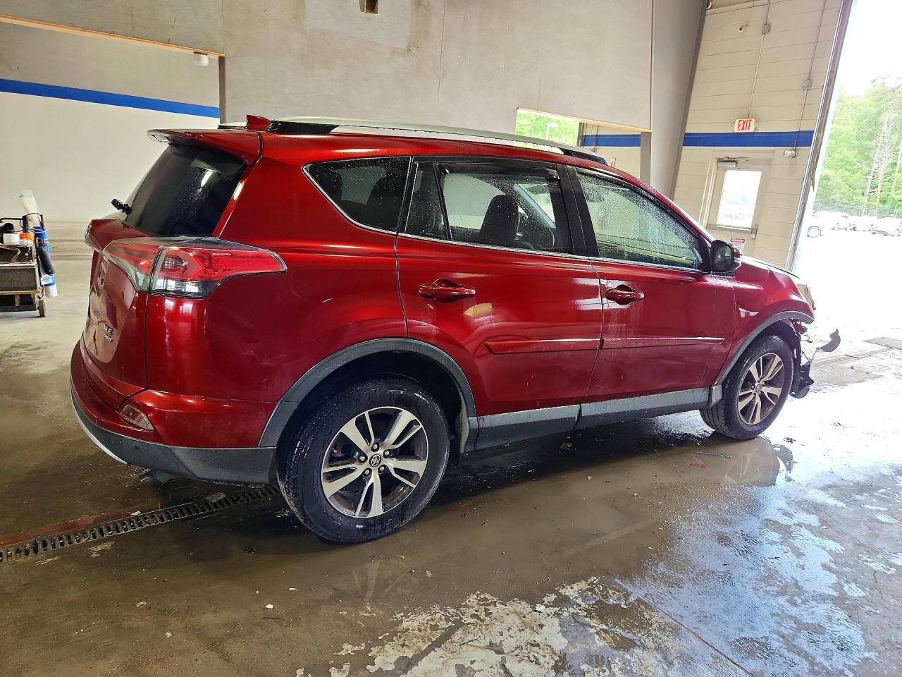 2018 TOYOTA RAV4 XLE — снимка 3