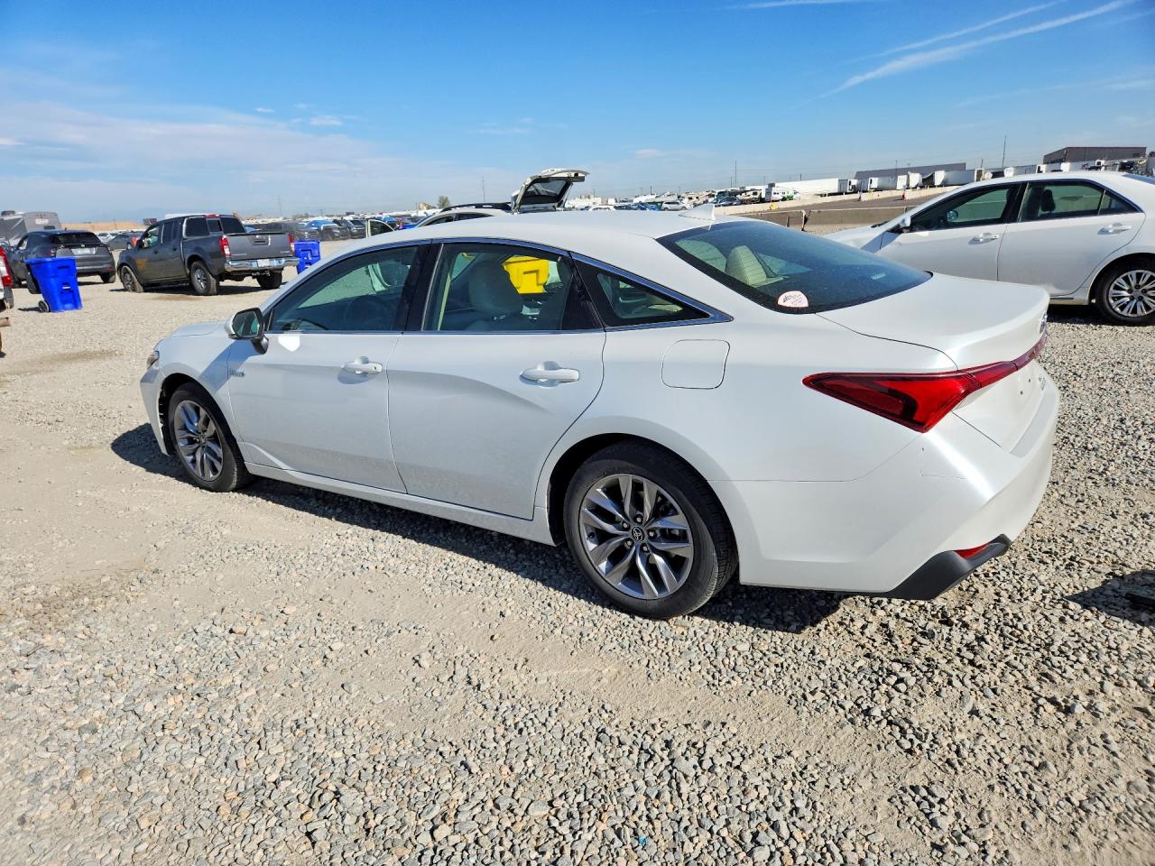 2020 TOYOTA AVALON XLE — снимка 2