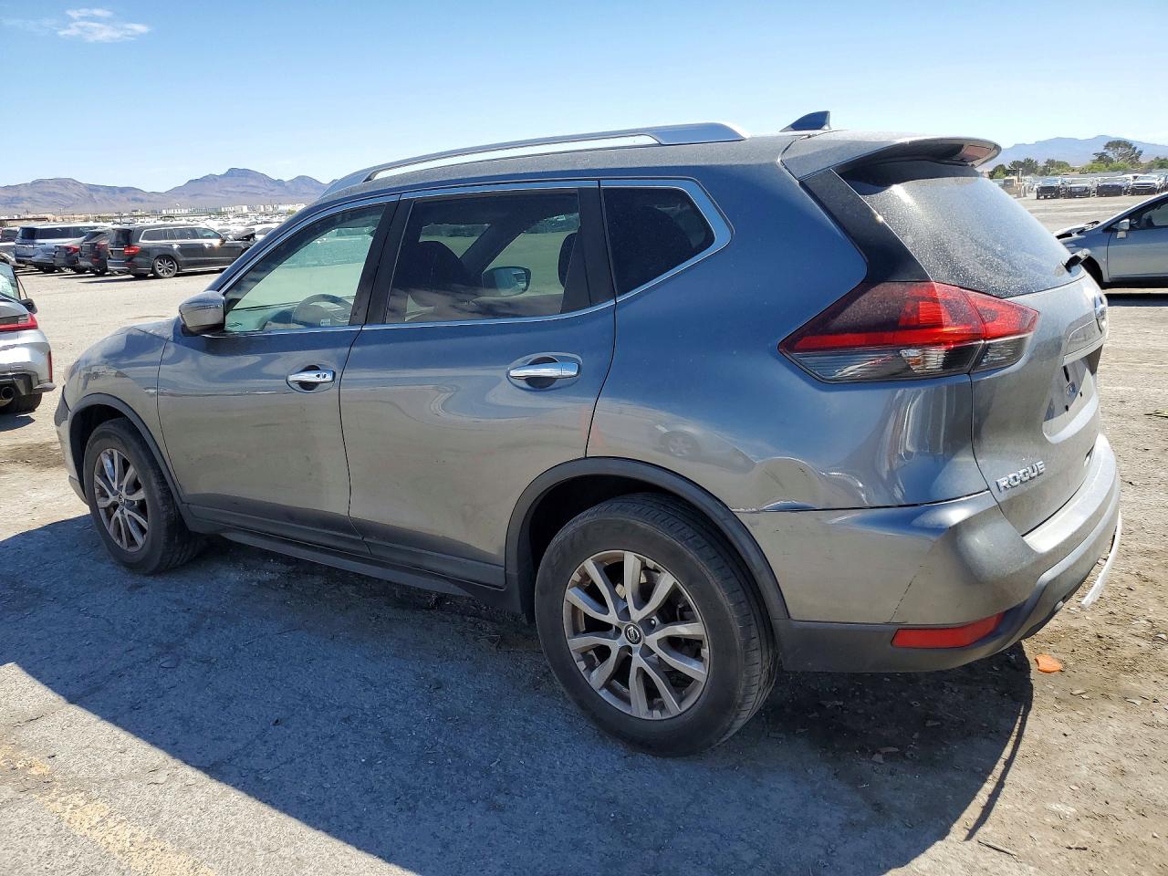 2018 NISSAN ROGUE SV — снимка 2