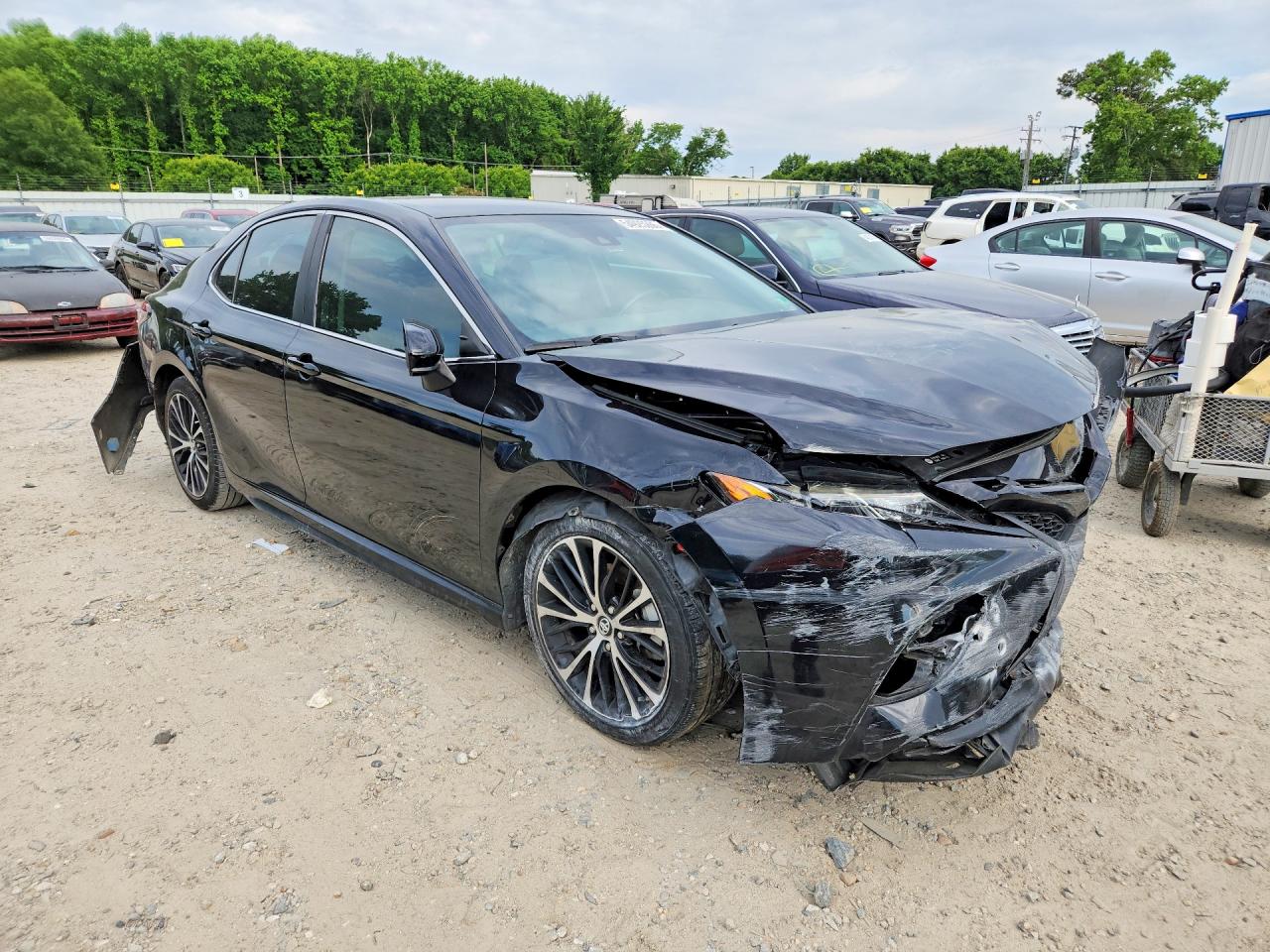 2019 TOYOTA CAMRY SE — снимка 4