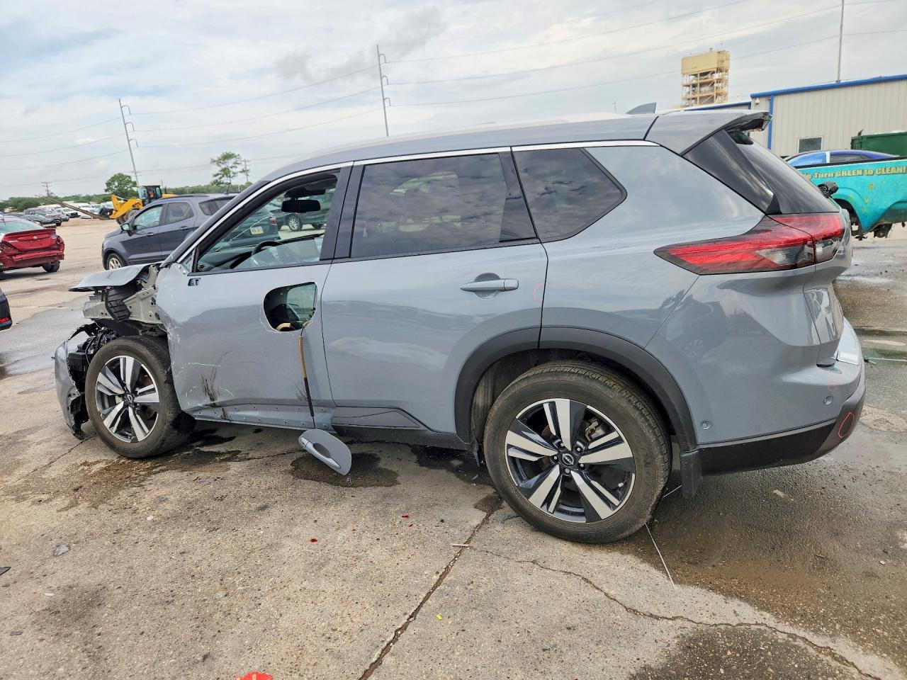 2025 NISSAN ROGUE SL — снимка 2