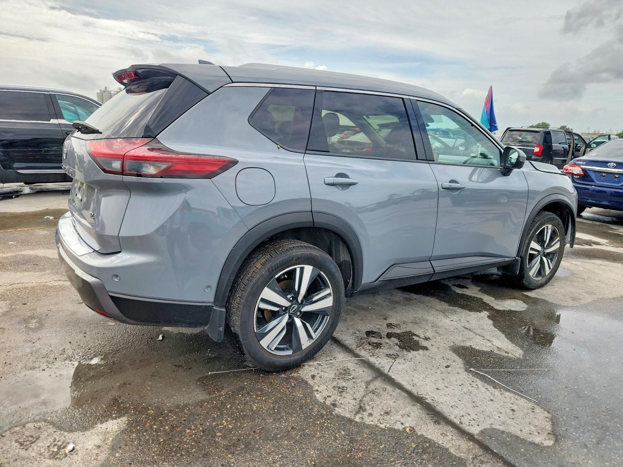 2025 NISSAN ROGUE SL — снимка 3