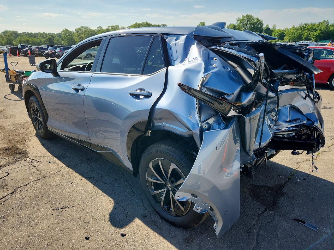 2026 LEXUS RZ 450E PREMIUM — снимка 2