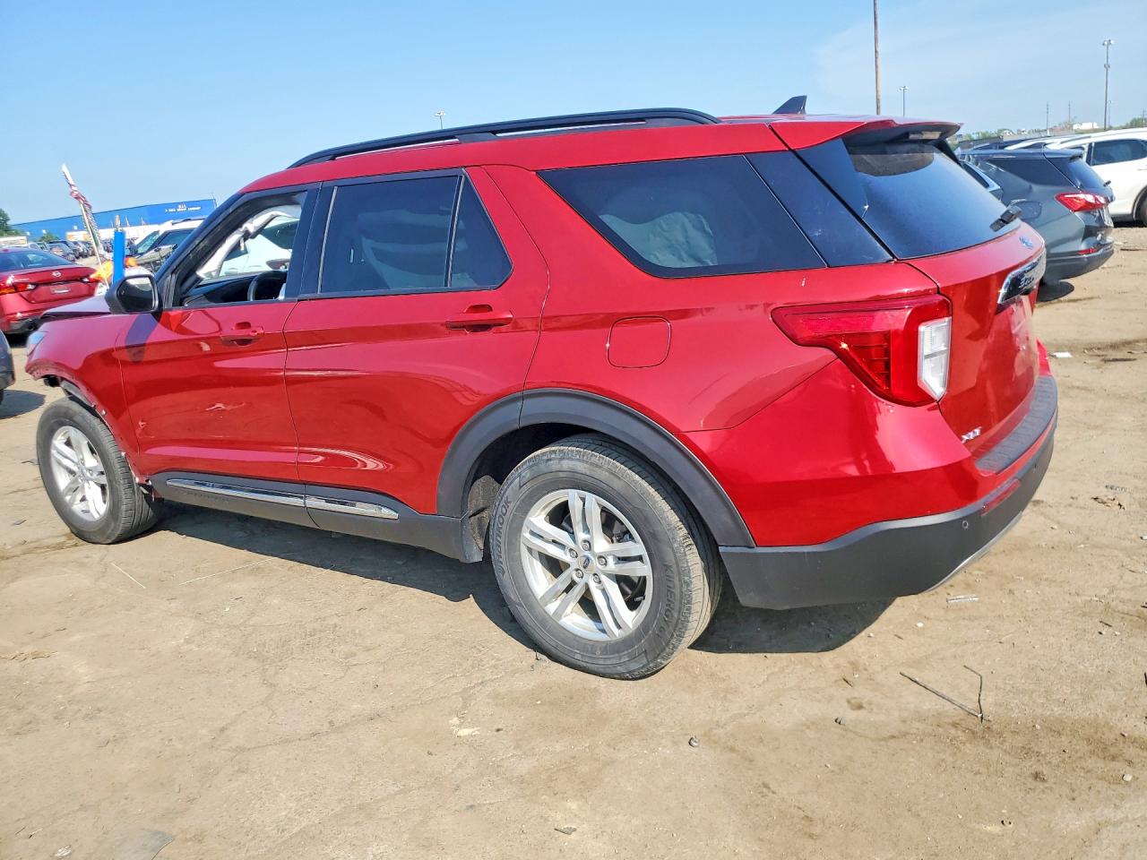 2023 FORD EXPLORER XLT — снимка 2