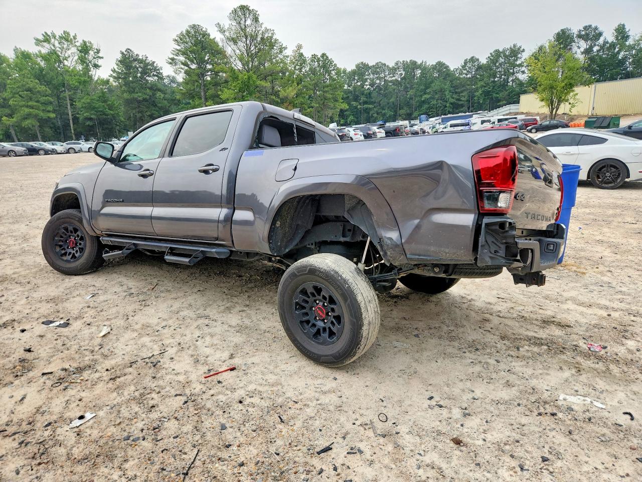2021 TOYOTA TACOMA SR5 V6 — снимка 2