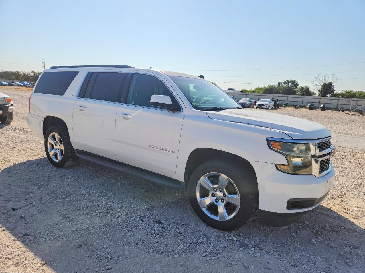 2015 CHEVROLET SUBURBAN C1500 LT — снимка 4