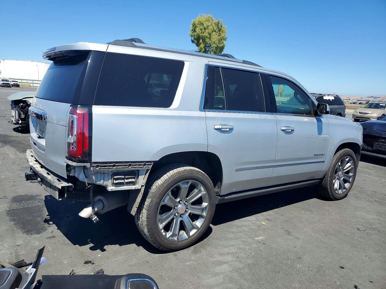 2016 GMC YUKON DENALI — снимка 3