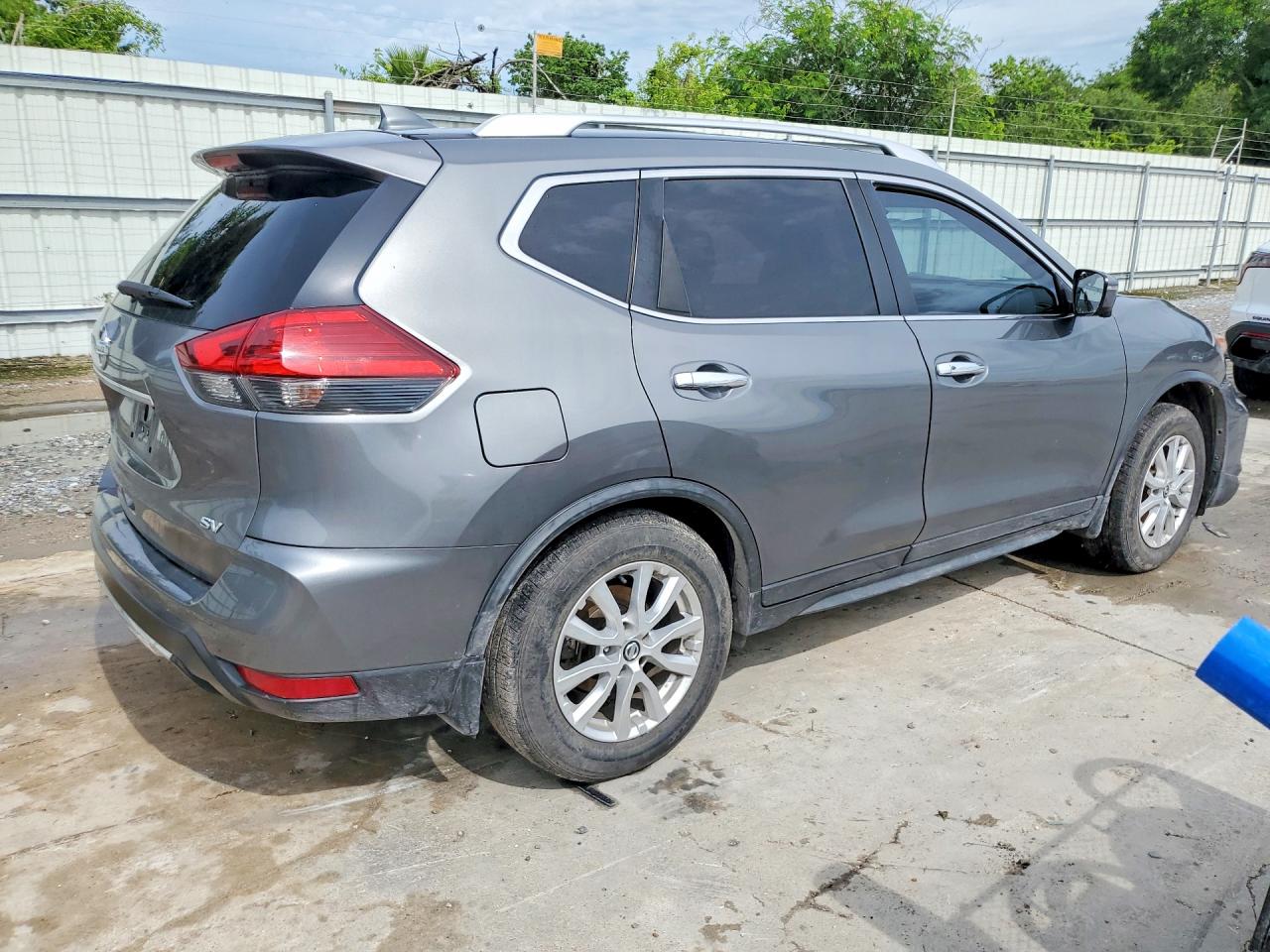 2017 NISSAN ROGUE SV — снимка 3