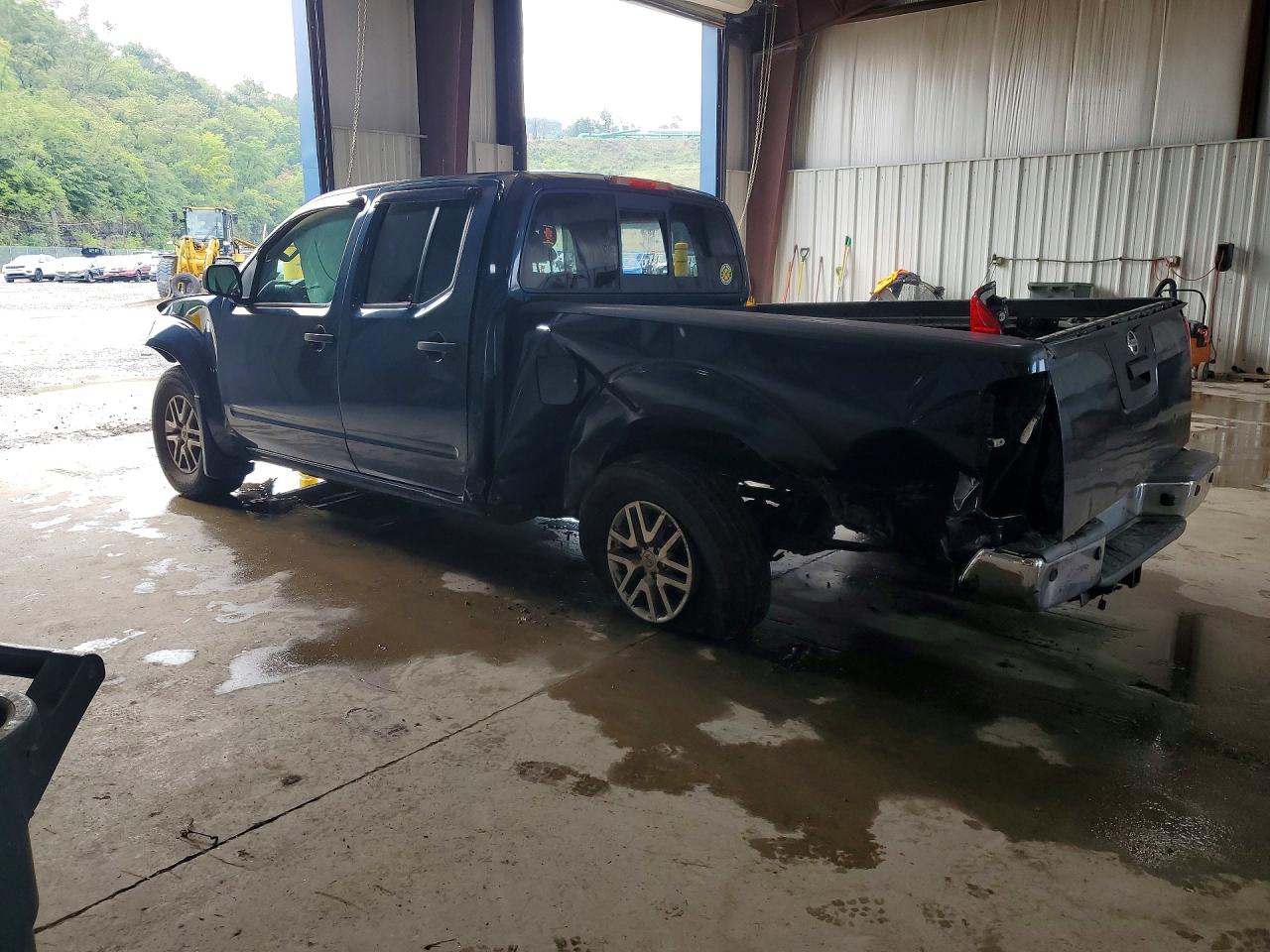 2016 NISSAN FRONTIER SV — снимка 2