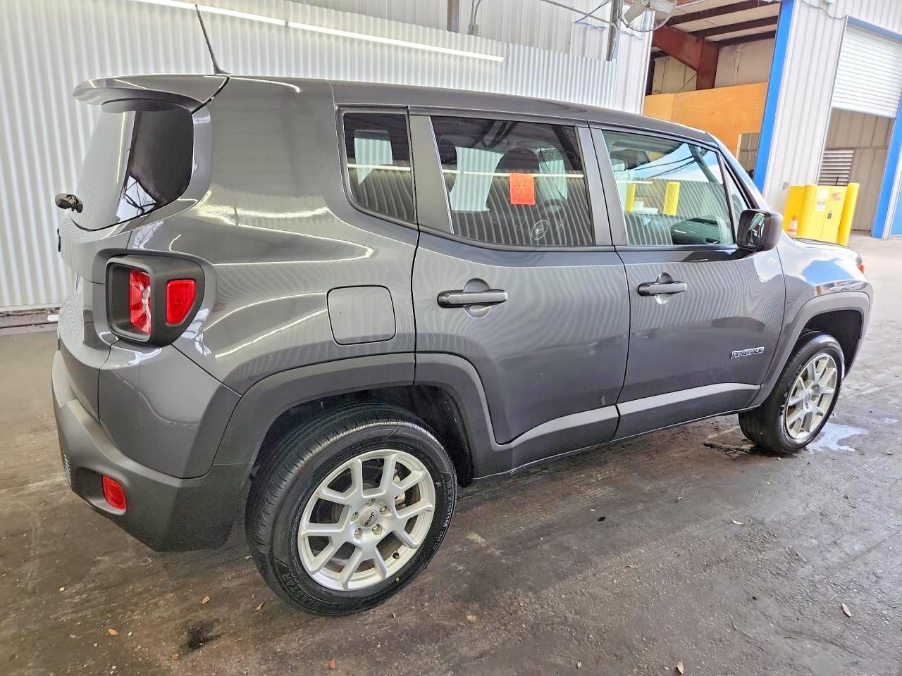 2023 JEEP RENEGADE LATITUDE — снимка 3