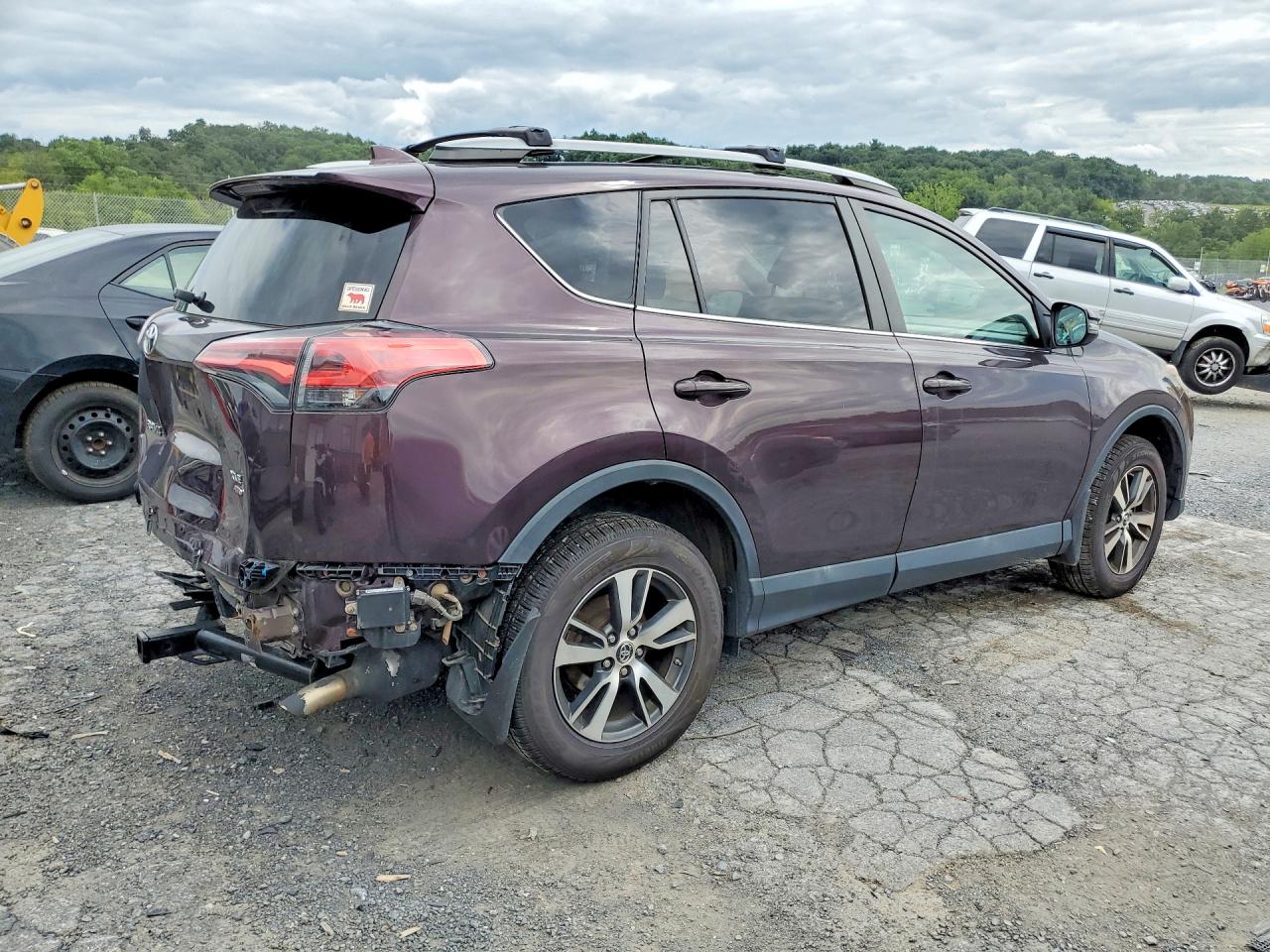 2018 TOYOTA RAV4 XLE — снимка 3