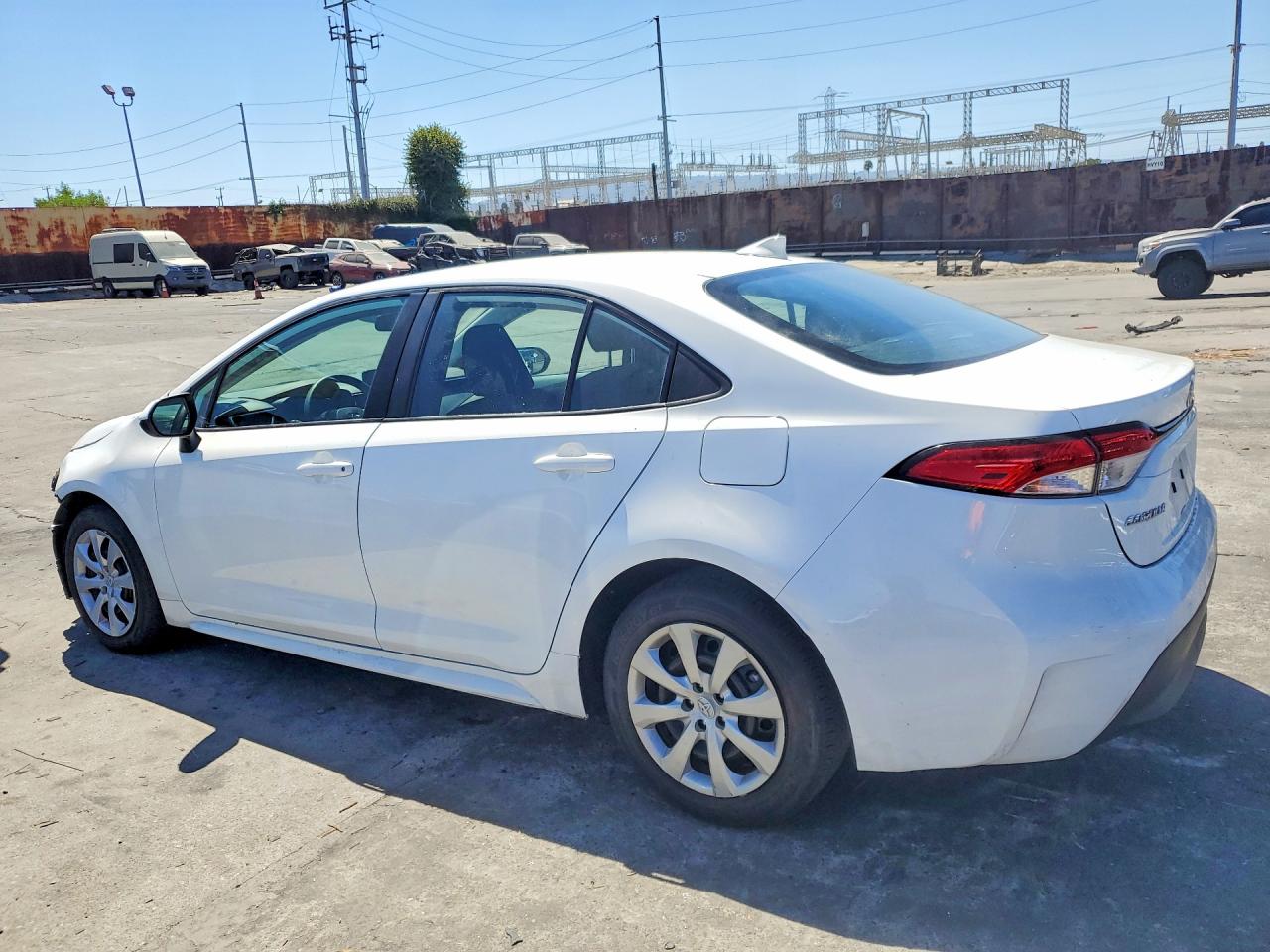 2024 TOYOTA COROLLA LE — снимка 2