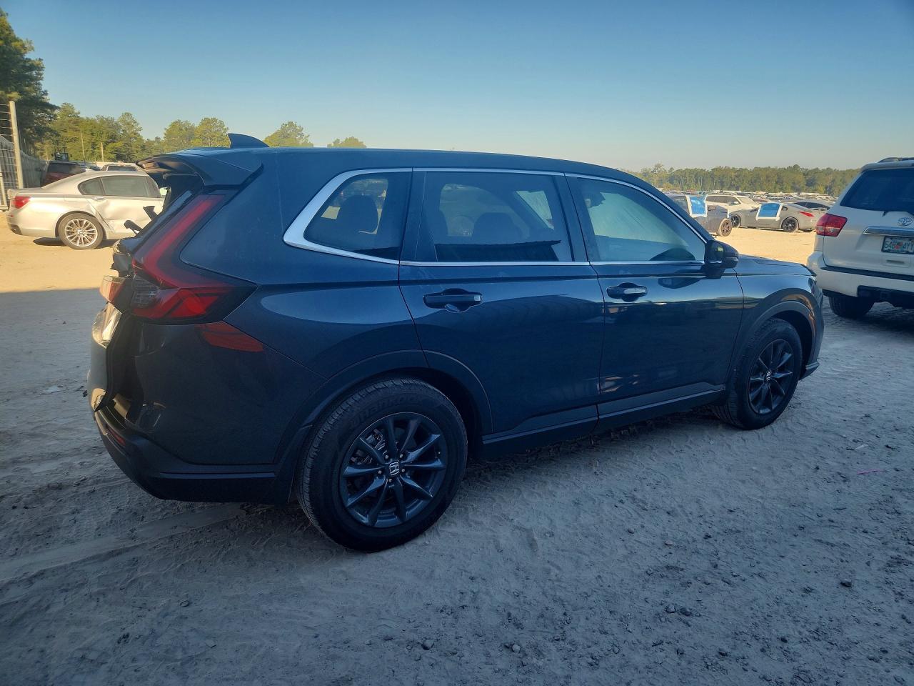 2026 HONDA CR-V EXL — photo 3