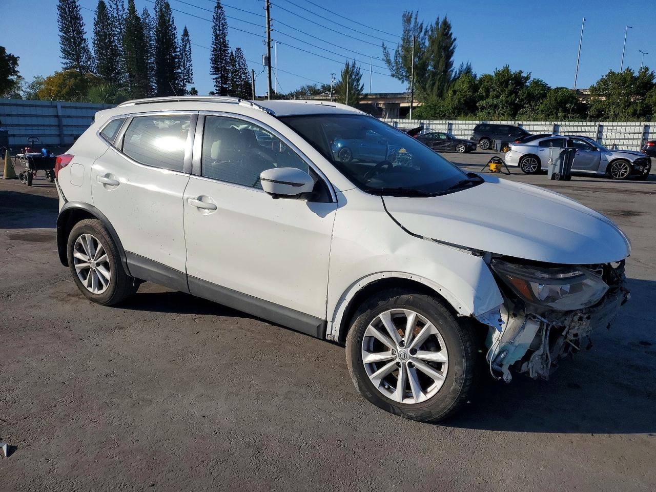 2017 NISSAN ROGUE SPORT S — снимка 4