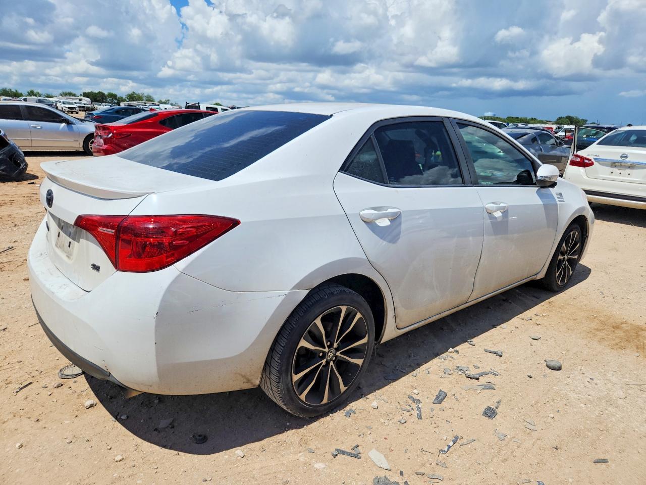 2018 TOYOTA COROLLA SE — снимка 3