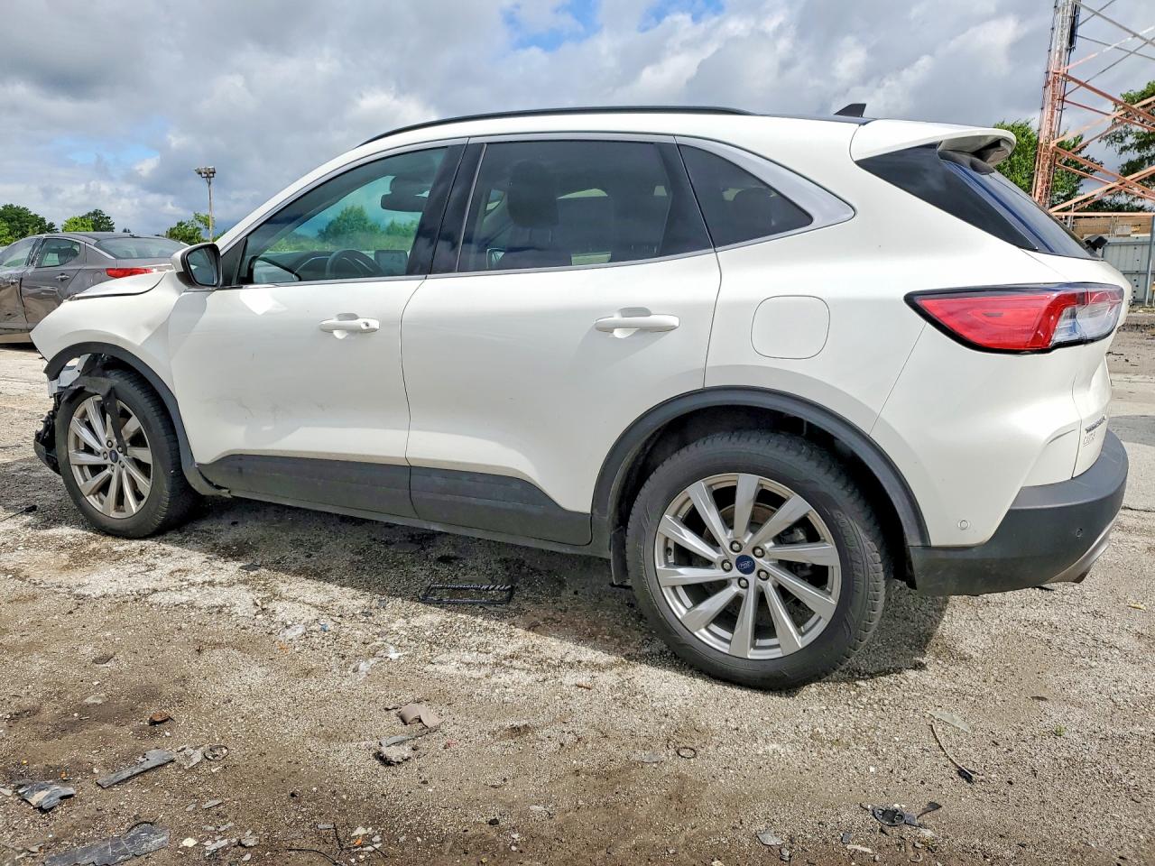2022 FORD ESCAPE TITANIUM — снимка 2