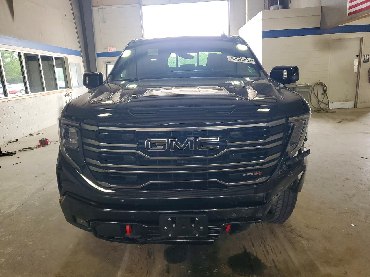 2025 GMC SIERRA K1500 AT4 — снимка 5
