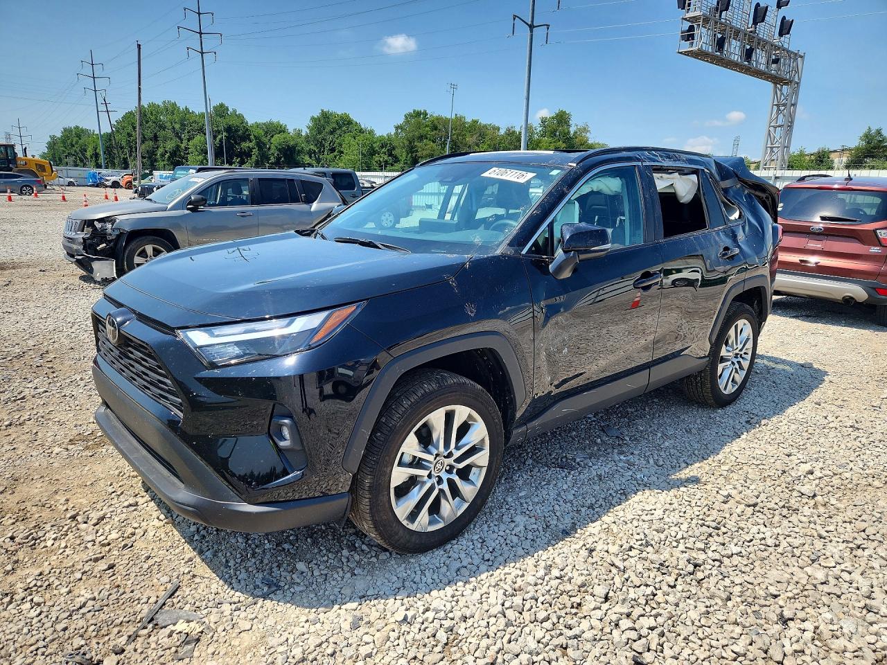 2025 TOYOTA RAV4 XLE PREMIUM